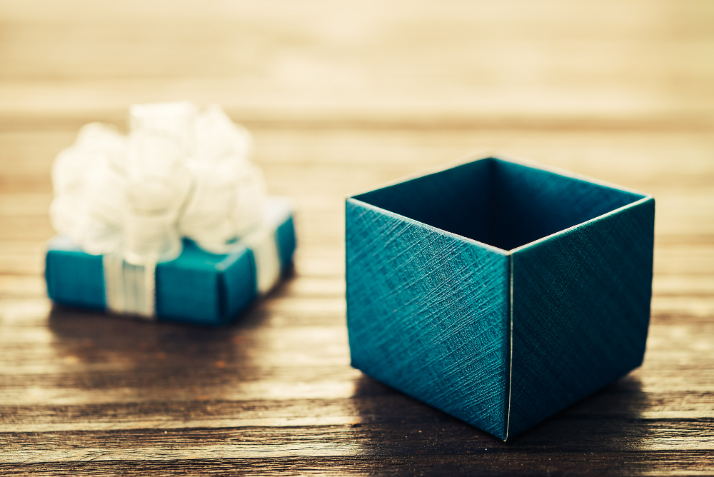 Blog 12 The Art of Corporate Gifting: Why Custom Gift Rigid Boxes Make the Perfect Impression